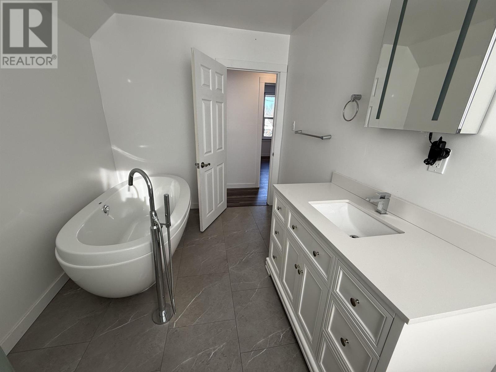 335 Dawson St, Thunder Bay, Ontario  P7A 3T9 - Photo 29 - TB2600315