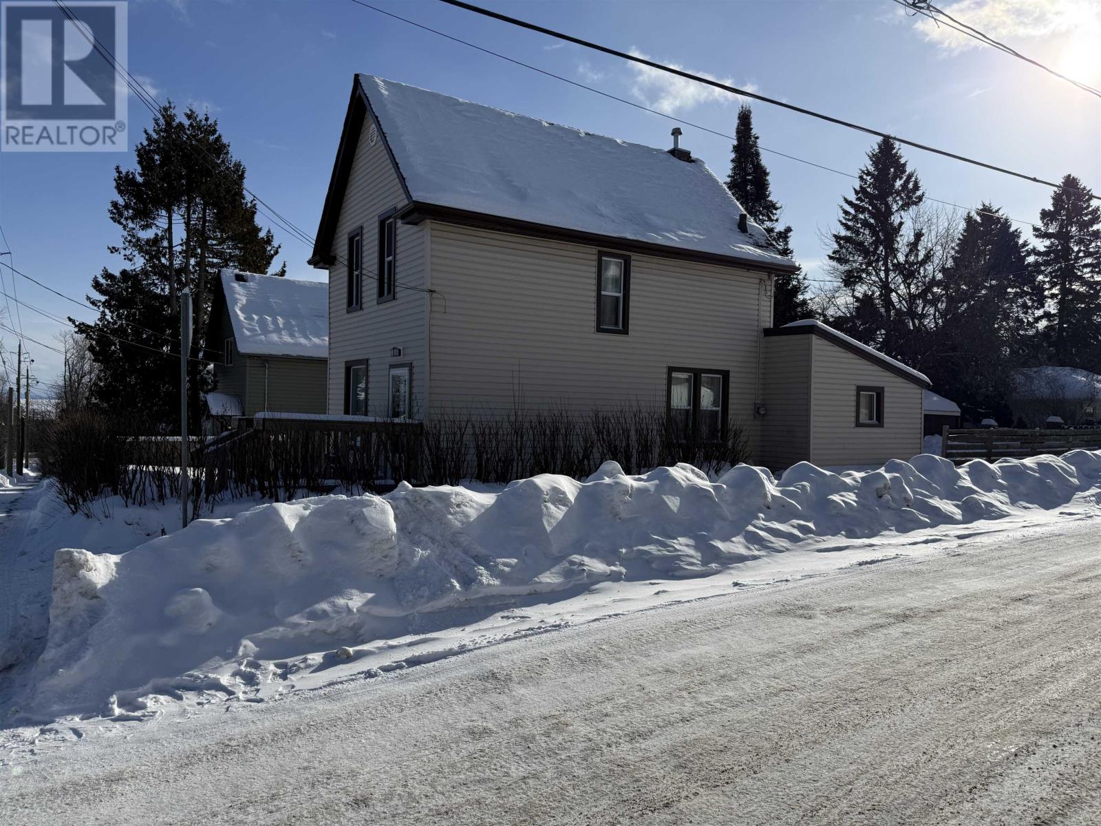 335 Dawson St, Thunder Bay, Ontario  P7A 3T9 - Photo 4 - TB2600315