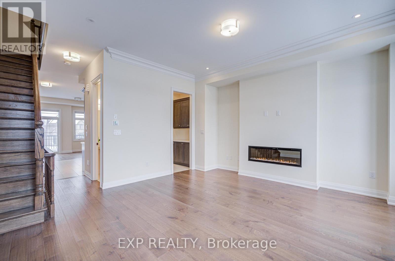 4255 Major Mackenzie Drive E, Markham (Angus Glen), Ontario  L6C 3L5 - Photo 9 - N12816196