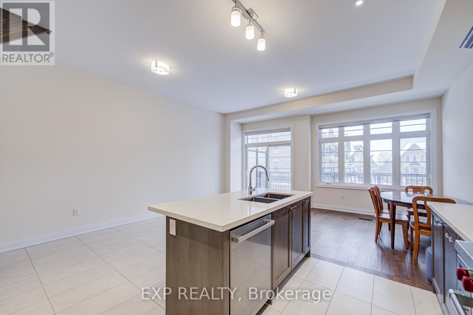 4255 Major Mackenzie Drive E, Markham (Angus Glen), Ontario  L6C 3L5 - Photo 26 - N12816196