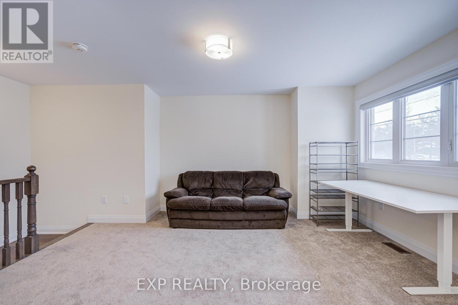 4255 Major Mackenzie Drive E, Markham (Angus Glen), Ontario  L6C 3L5 - Photo 3 - N12816196