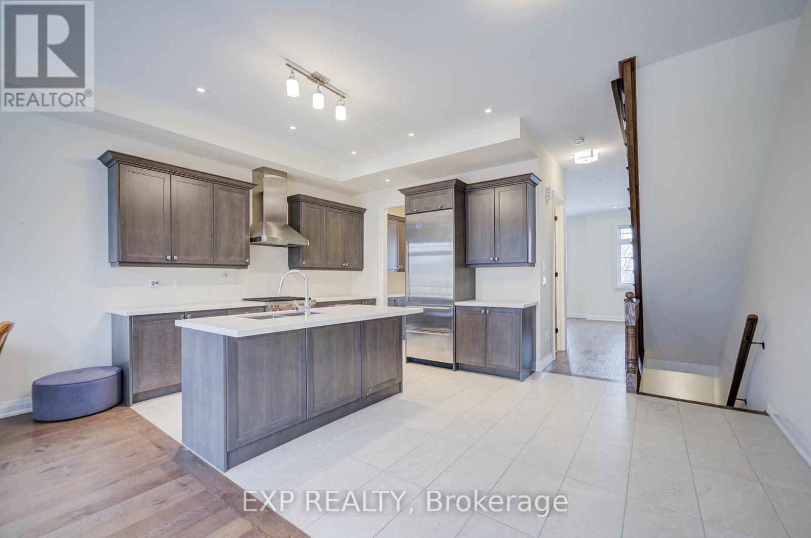 4255 Major Mackenzie Drive E, Markham (Angus Glen), Ontario  L6C 3L5 - Photo 15 - N12816196