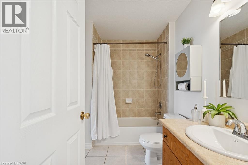 75 Doctor Moore Court, Acton, Ontario  L7J 3A6 - Photo 10 - 40808043