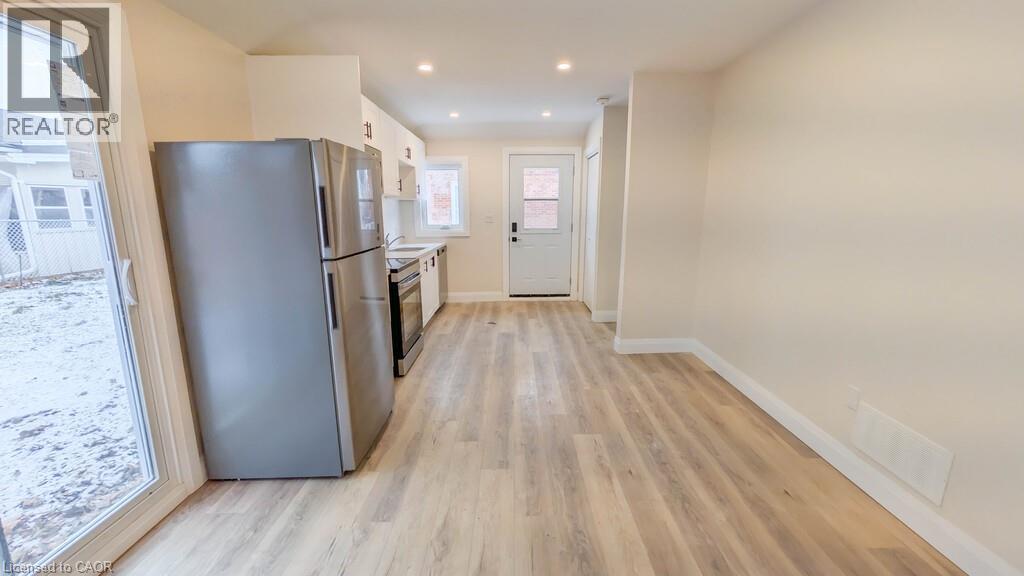 21 Fawell Avenue Unit# A, St. Catharines, Ontario  L2S 2V5 - Photo 7 - 40808148