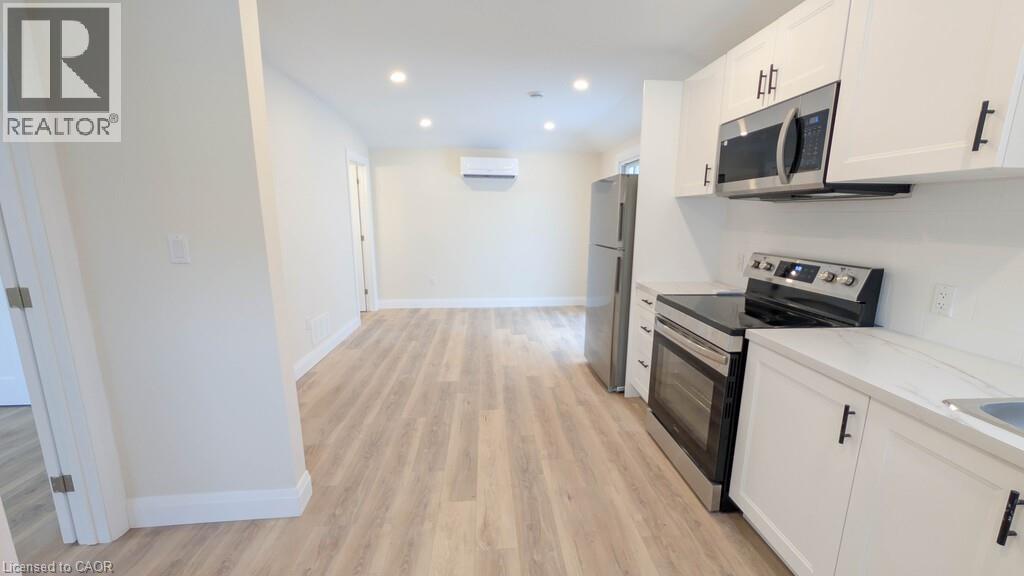 21 Fawell Avenue Unit# A, St. Catharines, Ontario  L2S 2V5 - Photo 2 - 40808148