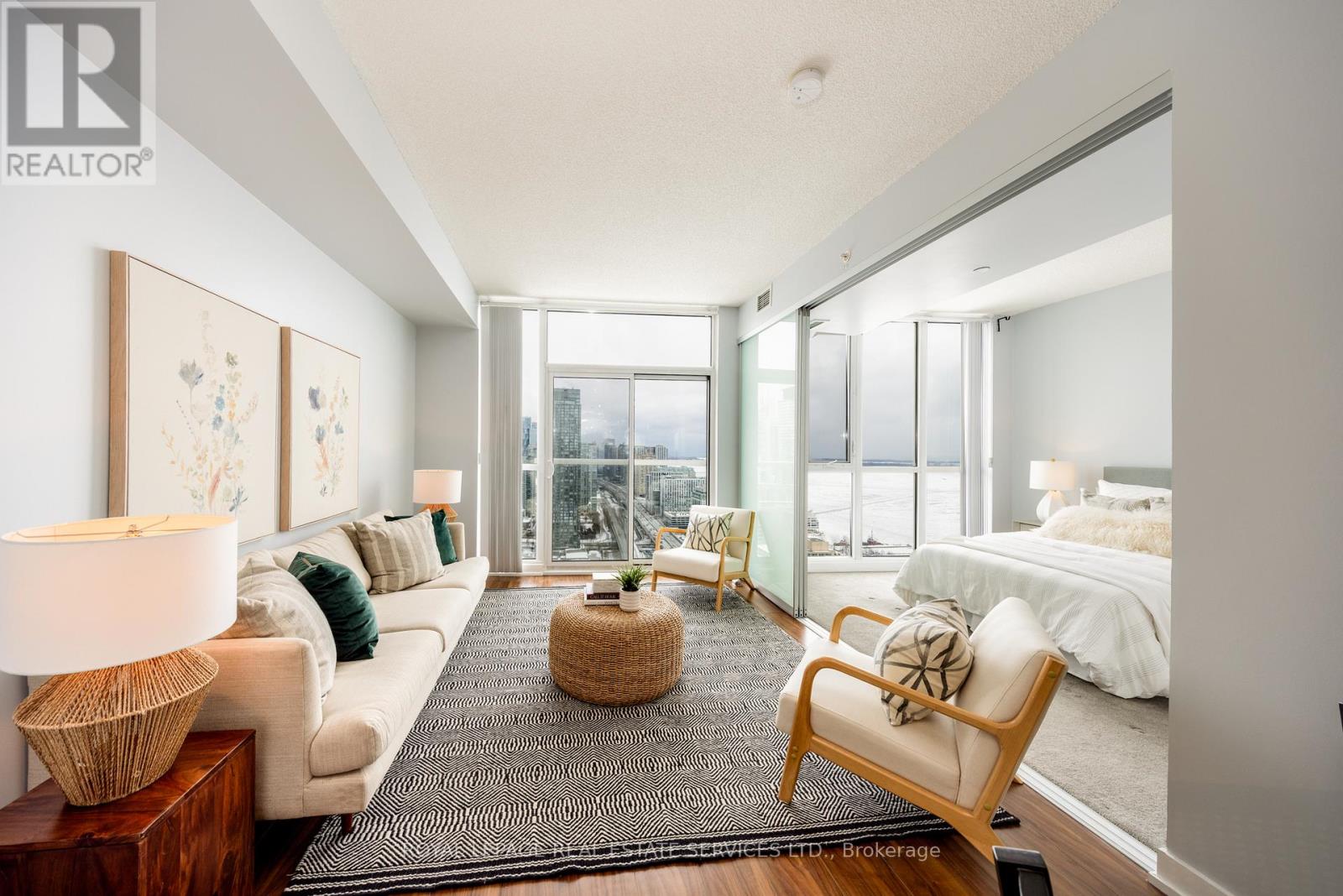 3903 - 75 Queens Wharf Road, Toronto, Ontario  M5V 0J8 - Photo 18 - C12825990