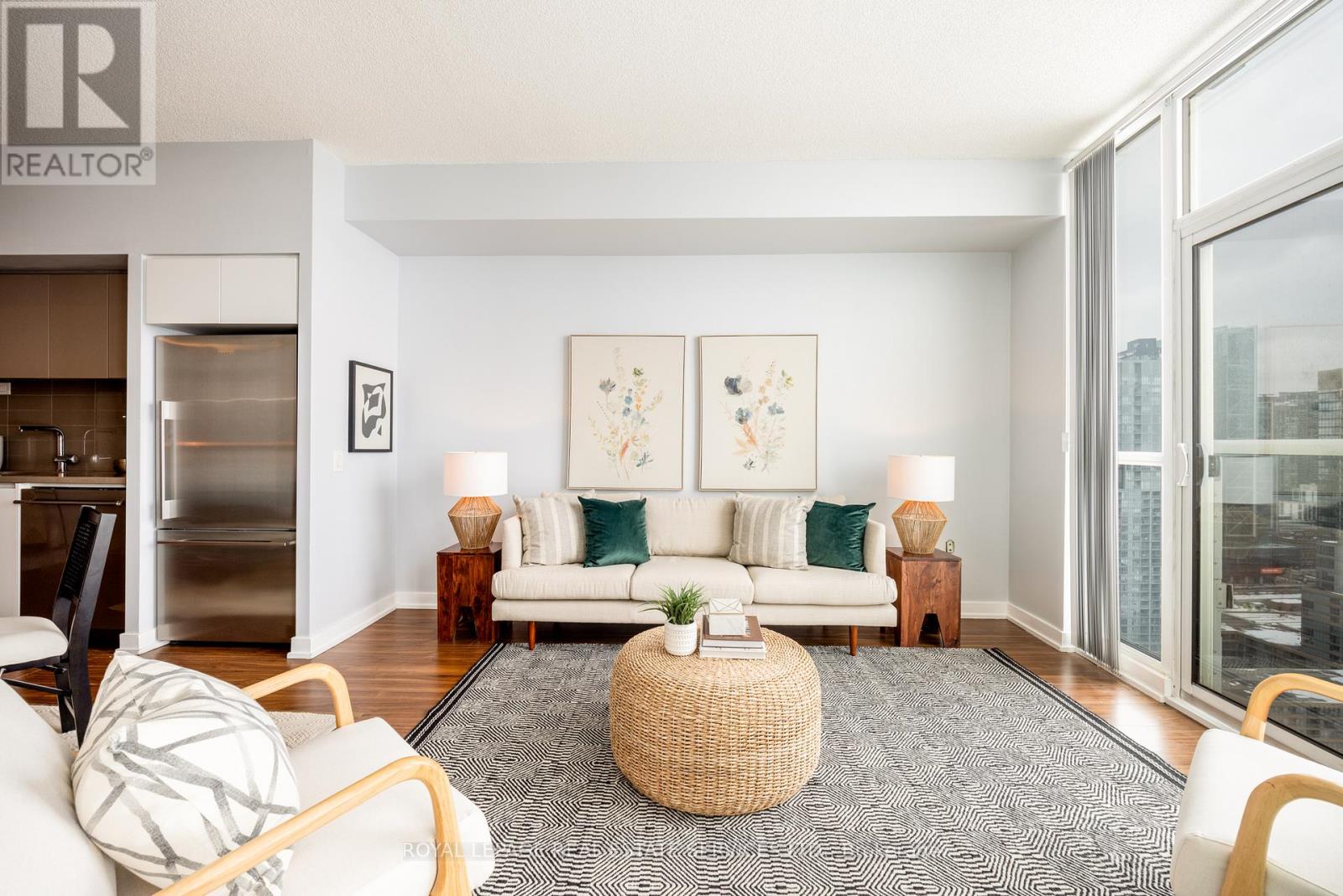 3903 - 75 Queens Wharf Road, Toronto, Ontario  M5V 0J8 - Photo 21 - C12825990