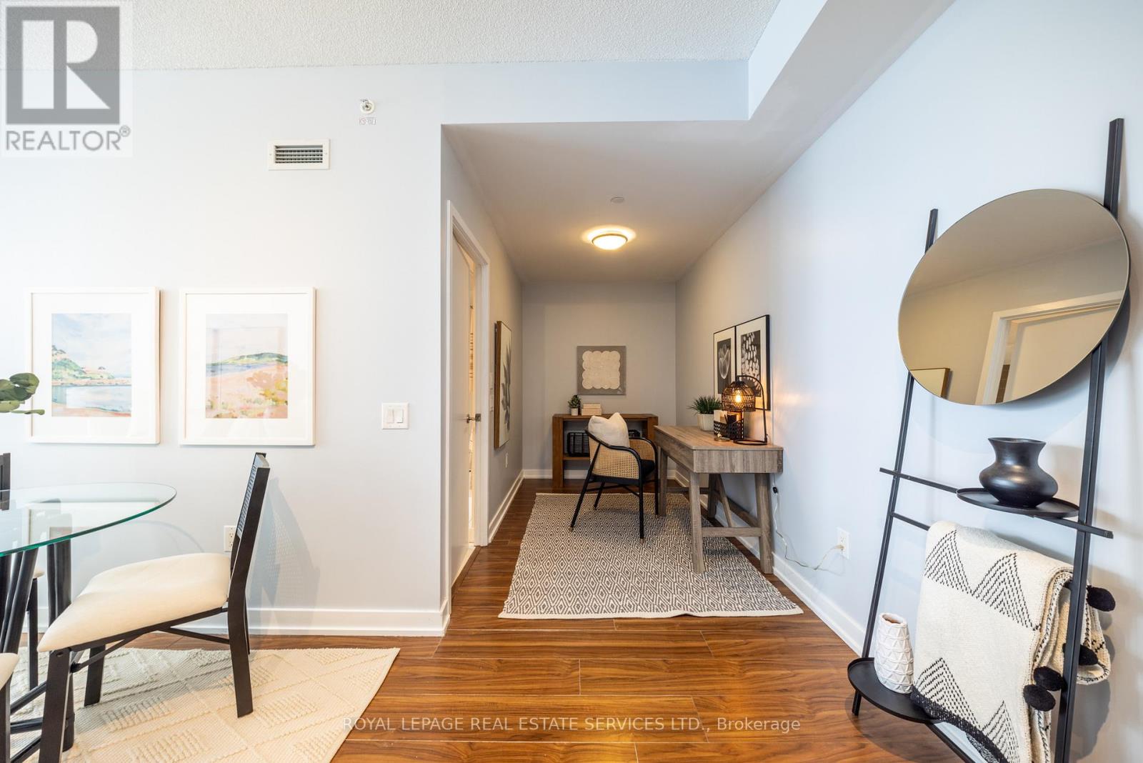 3903 - 75 Queens Wharf Road, Toronto, Ontario  M5V 0J8 - Photo 7 - C12825990