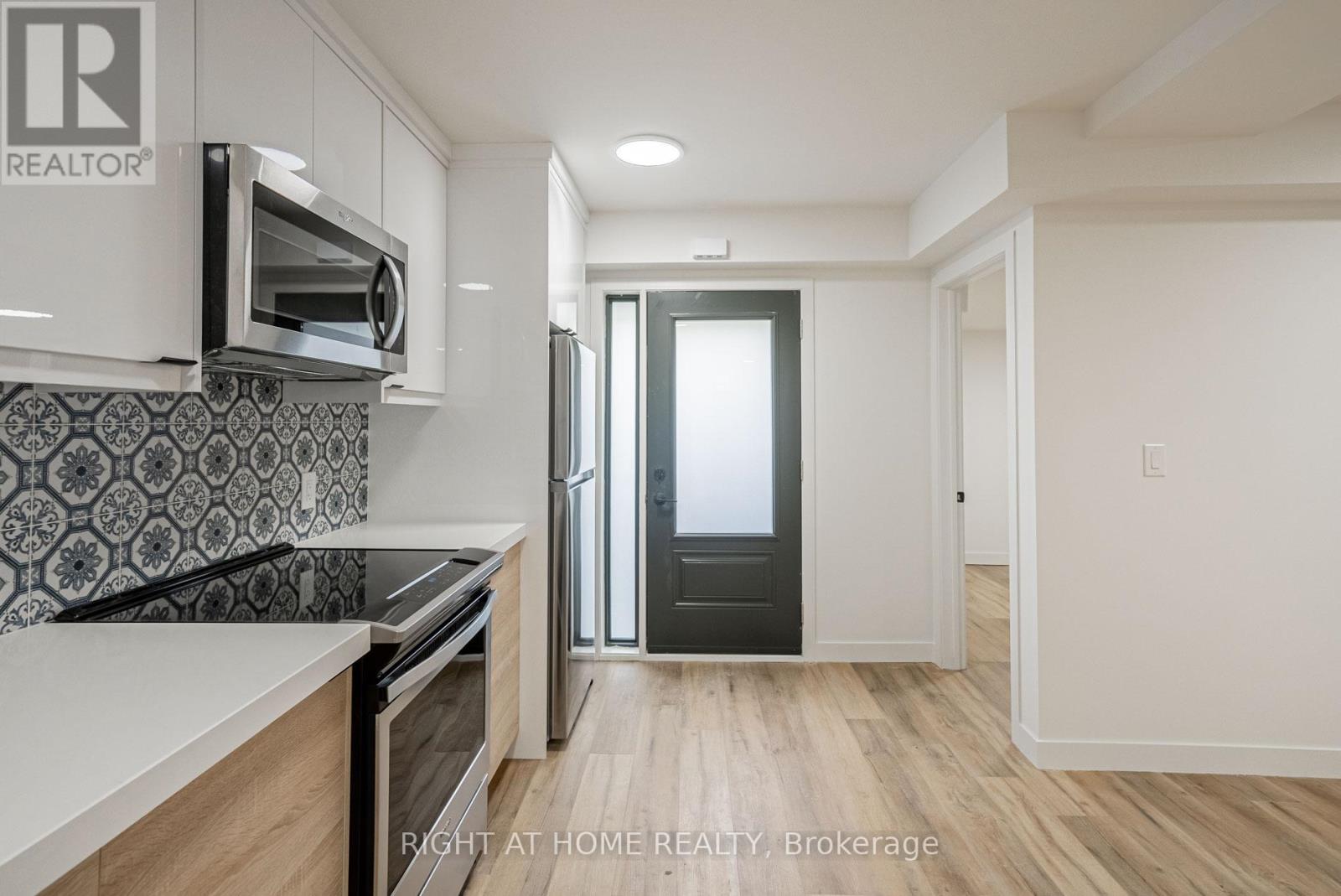 1 - 435 Grace Street, Toronto, Ontario  M6G 3A8 - Photo 5 - C12826028