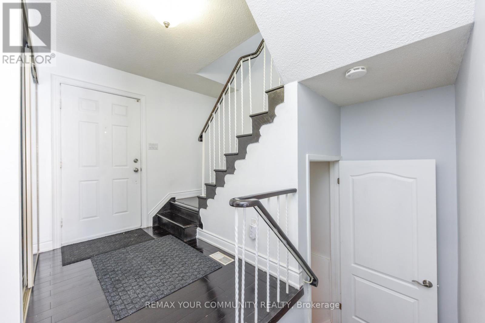 64 Chatfield Drive, Ajax, Ontario  L1T 2K1 - Photo 8 - E12825998