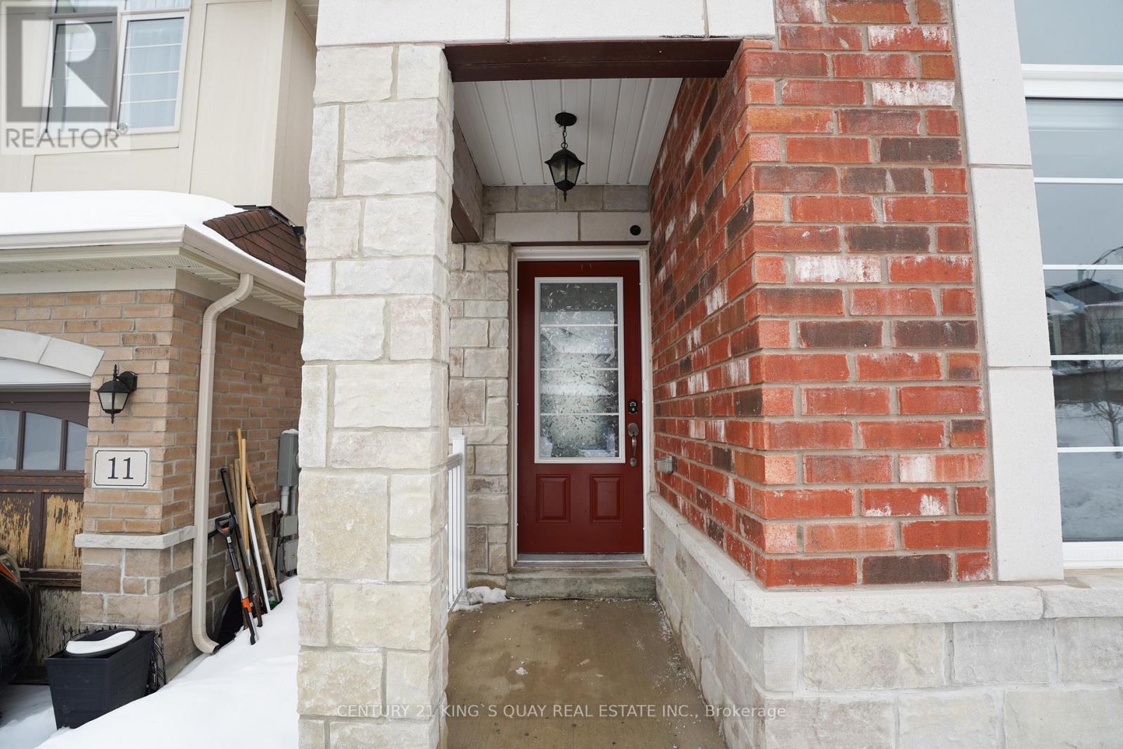 9 John Moore Road, East Gwillimbury, Ontario  L9N 0P4 - Photo 2 - N12826004