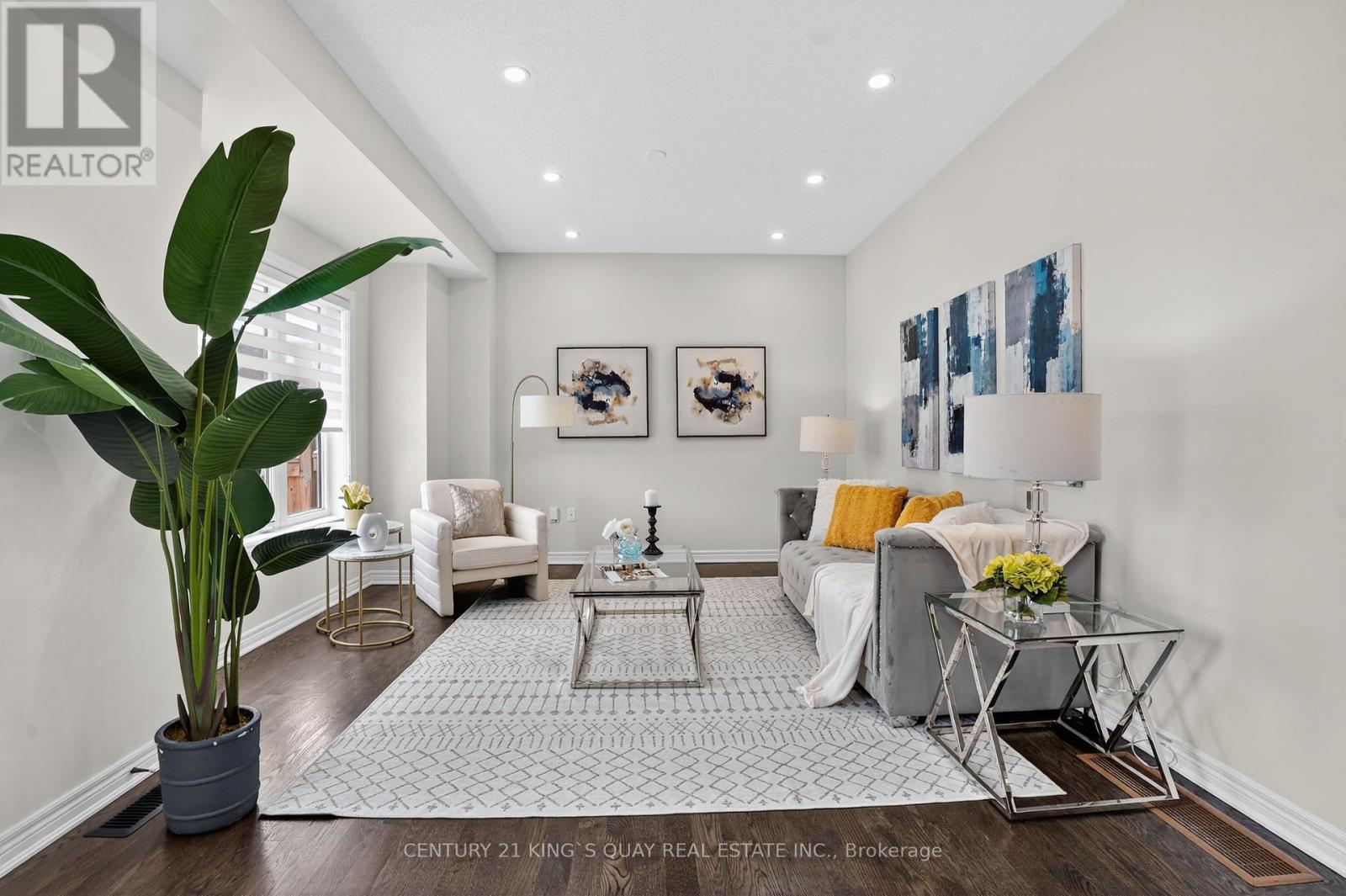 9 John Moore Road, East Gwillimbury, Ontario  L9N 0P4 - Photo 4 - N12826004