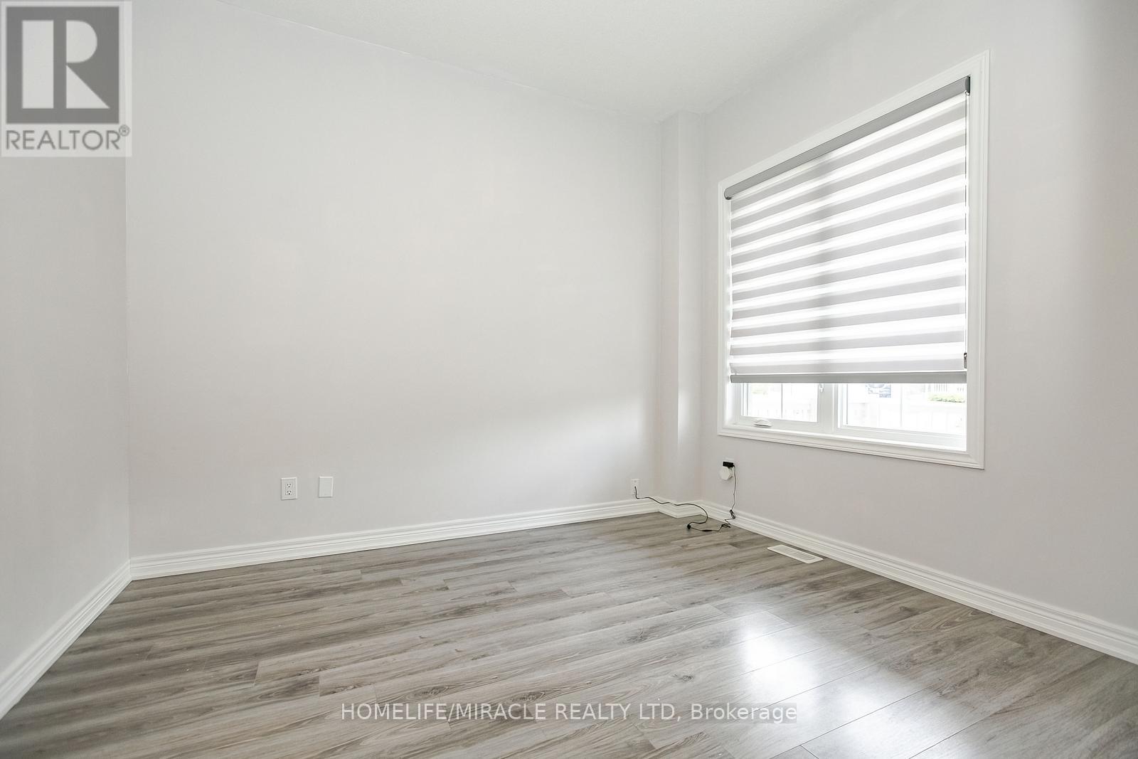 131 Kingsmere Crescent, New Tecumseth, Ontario L9R 0K8 - Photo 5 - N12826010