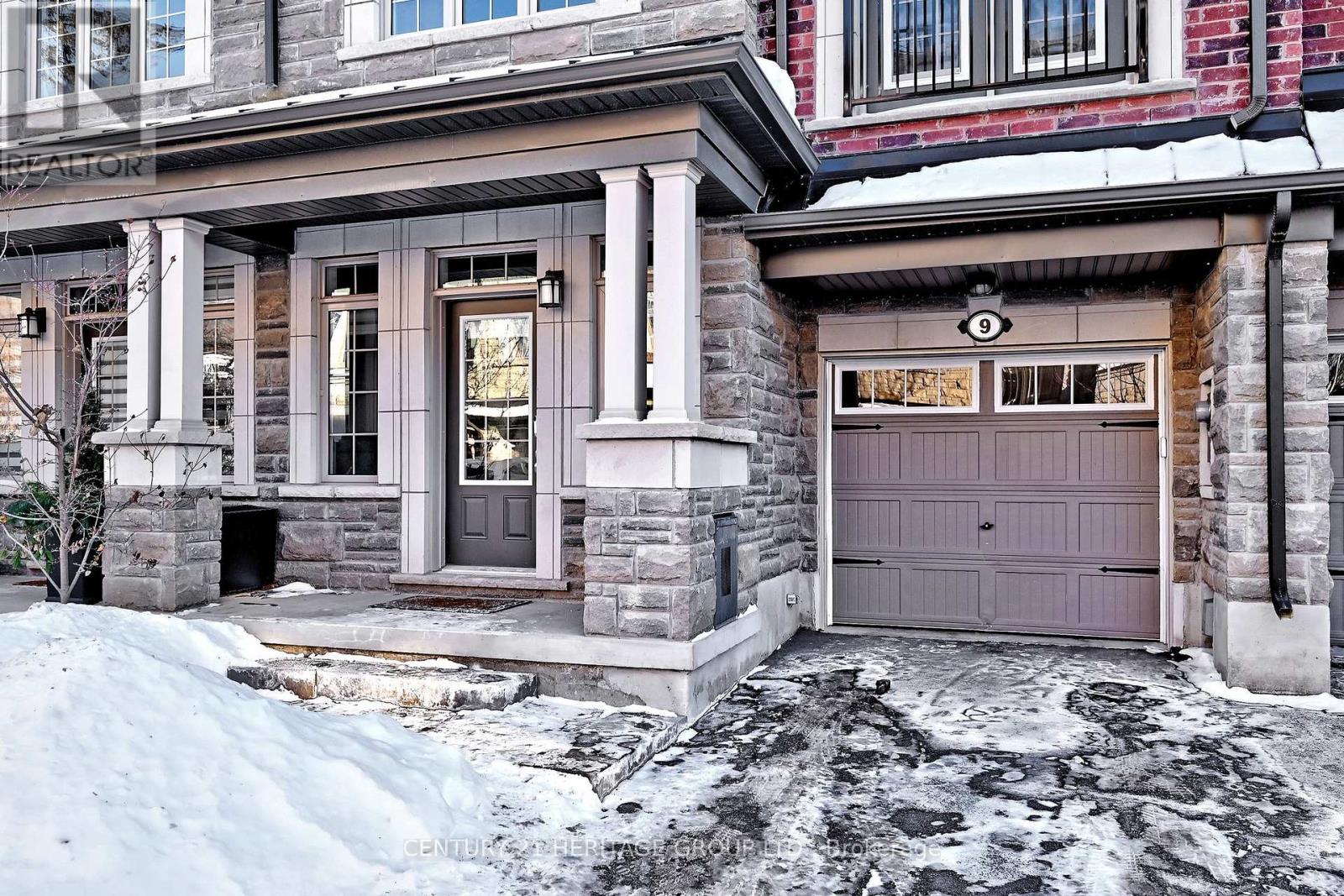 9 Ingleside Street, Vaughan, Ontario  L4L 0H9 - Photo 2 - N12826018