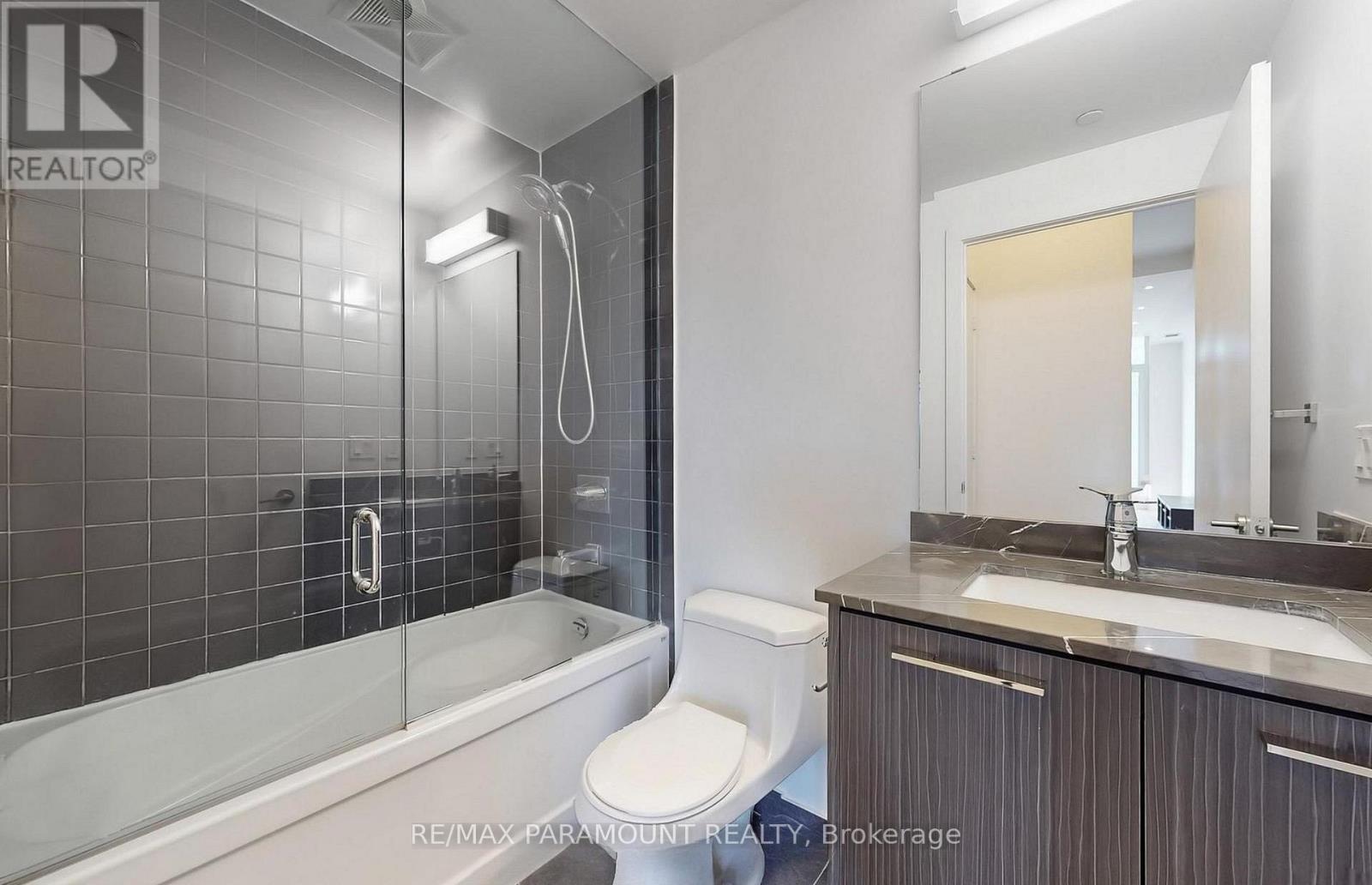 327 - 9471 Yonge Street, Richmond Hill, Ontario  L4C 0Z5 - Photo 9 - N12826034