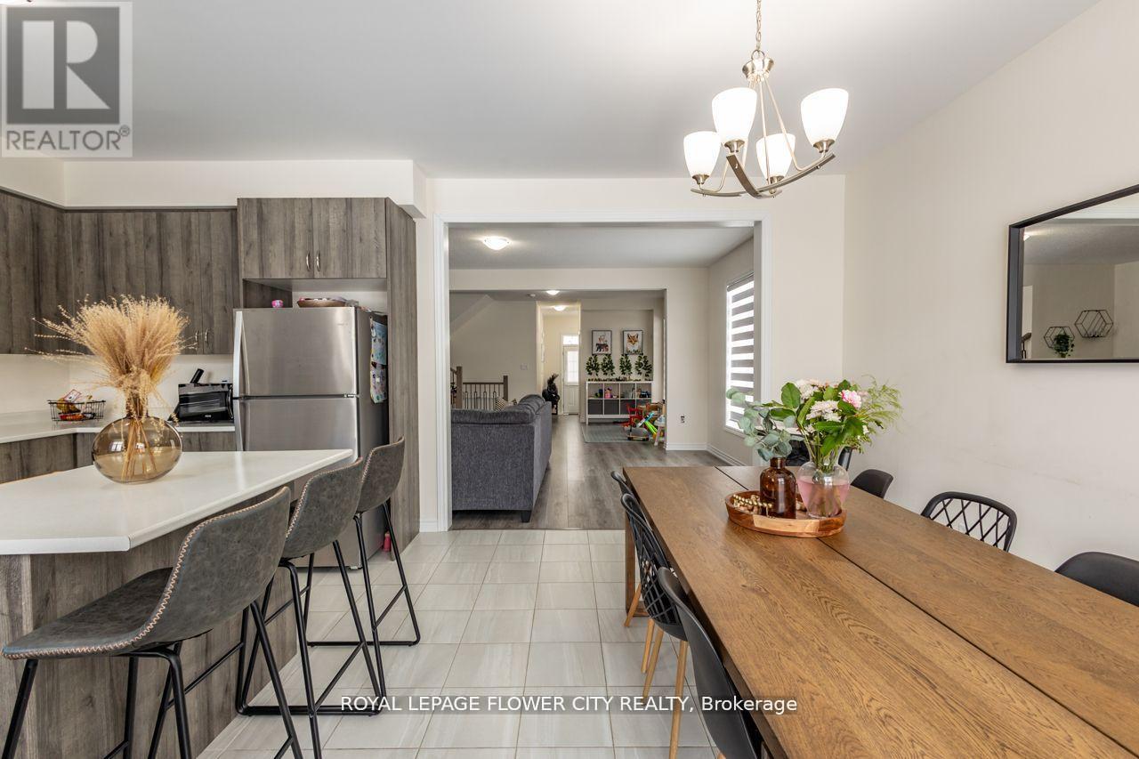 13 Ferragine Crescent, Bradford West Gwillimbury, Ontario  L3Z 2A6 - Photo 14 - N12826066