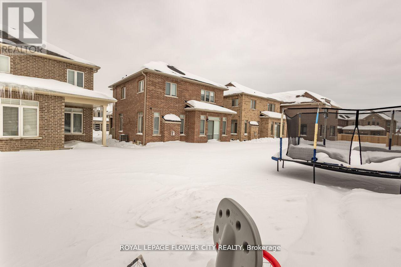 13 Ferragine Crescent, Bradford West Gwillimbury, Ontario  L3Z 2A6 - Photo 40 - N12826066