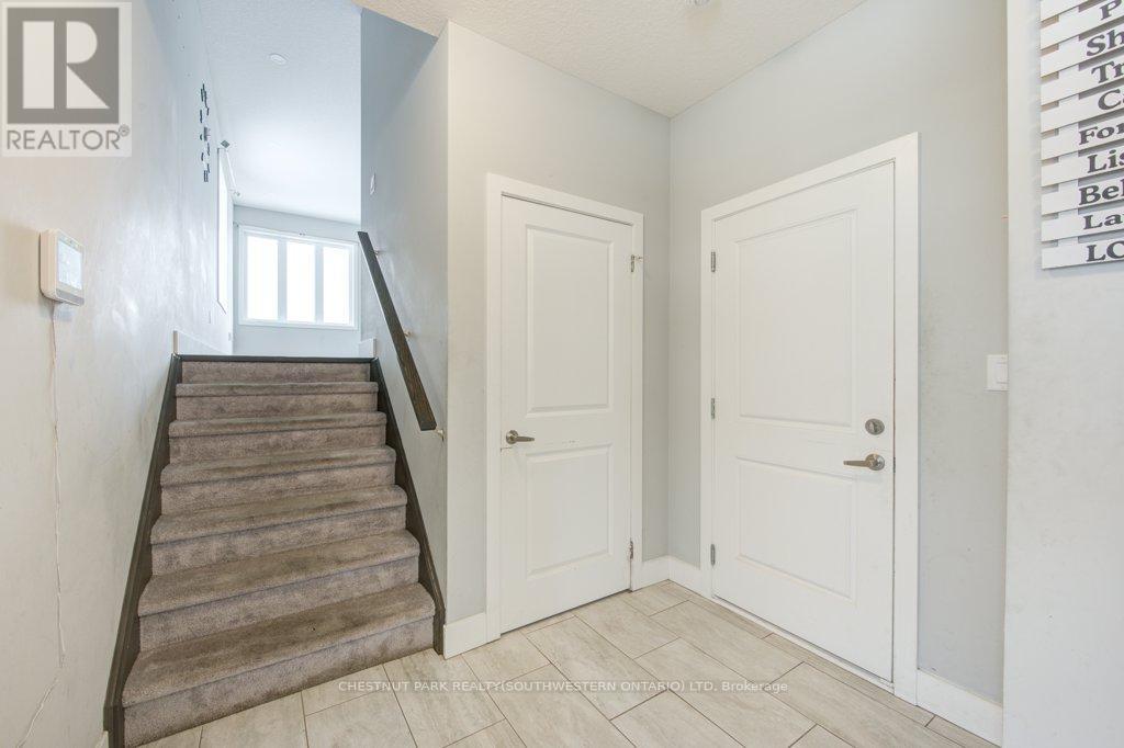 62 - 745 Chelton Road, London South, Ontario  N6M 0J1 - Photo 5 - X12824792