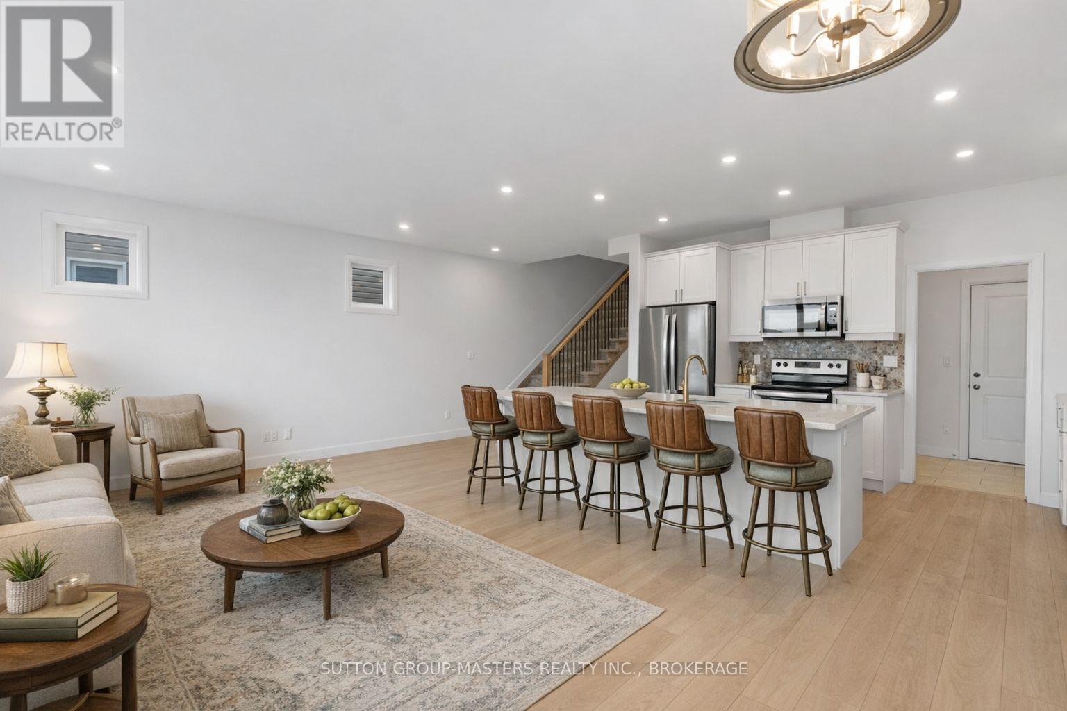 229 Superior Drive, Loyalist, Ontario  K7N 0E9 - Photo 11 - X12676558