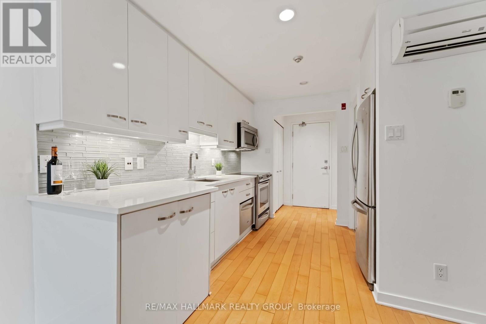 15 - 202 St Patrick Street, Ottawa, Ontario  K1N 5K3 - Photo 3 - X12786444