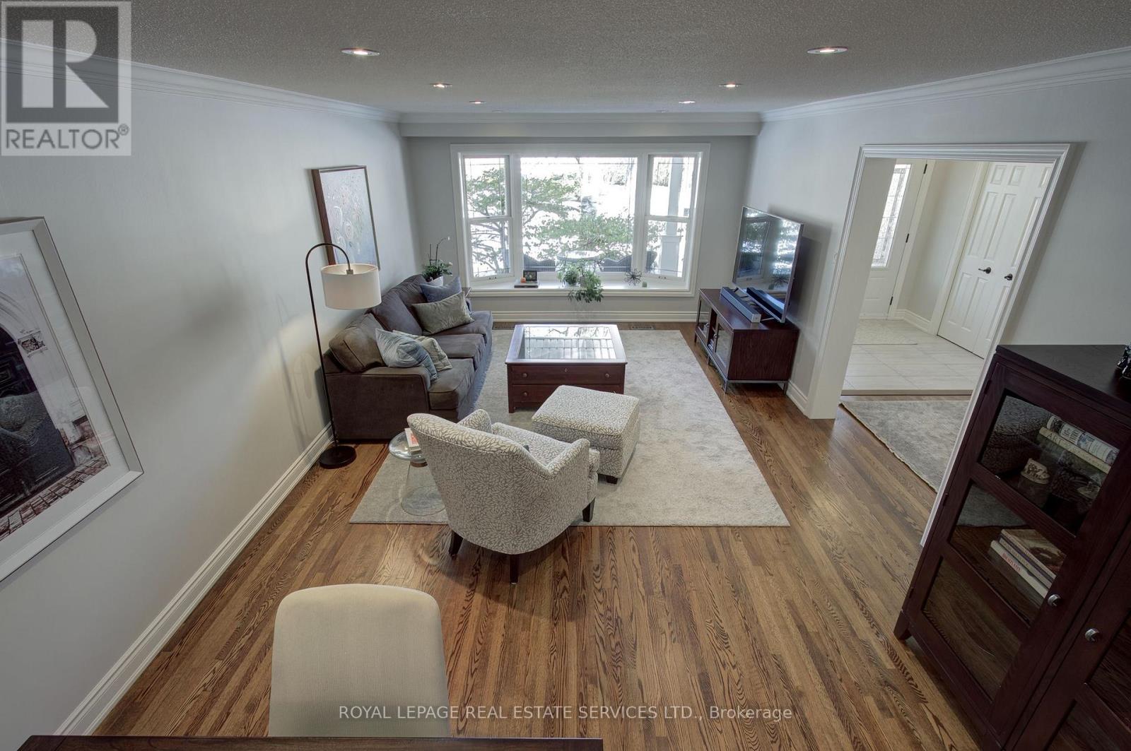 884 Silver Birch Trail, Mississauga, Ontario  L5J 4C1 - Photo 10 - W12826000