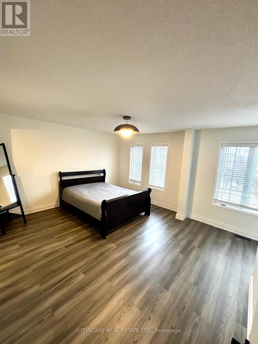 3974 Stardust Drive, Mississauga, Ontario  L5M 8A5 - Photo 23 - W12826048