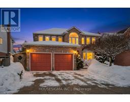 25 LYNNVALLEY CRESCENT, Kitchener, Ontario