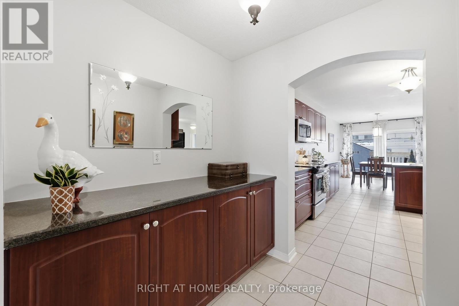 42 Webb Avenue, Brantford, Ontario  N3T 6S6 - Photo 12 - X12826050