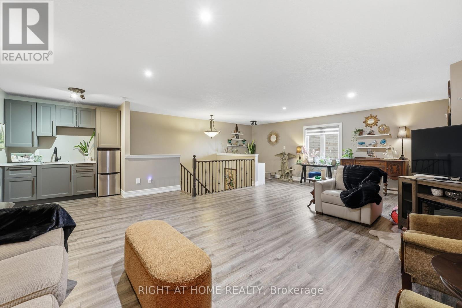 42 Webb Avenue, Brantford, Ontario  N3T 6S6 - Photo 28 - X12826050