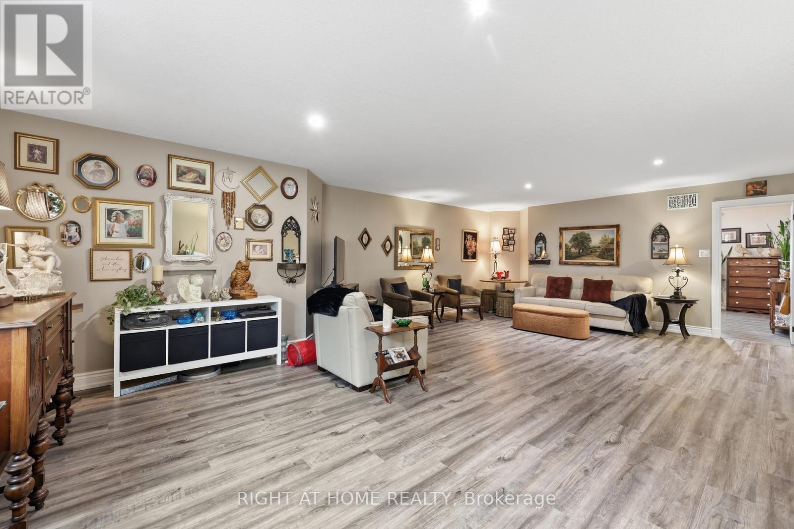 42 Webb Avenue, Brantford, Ontario  N3T 6S6 - Photo 30 - X12826050