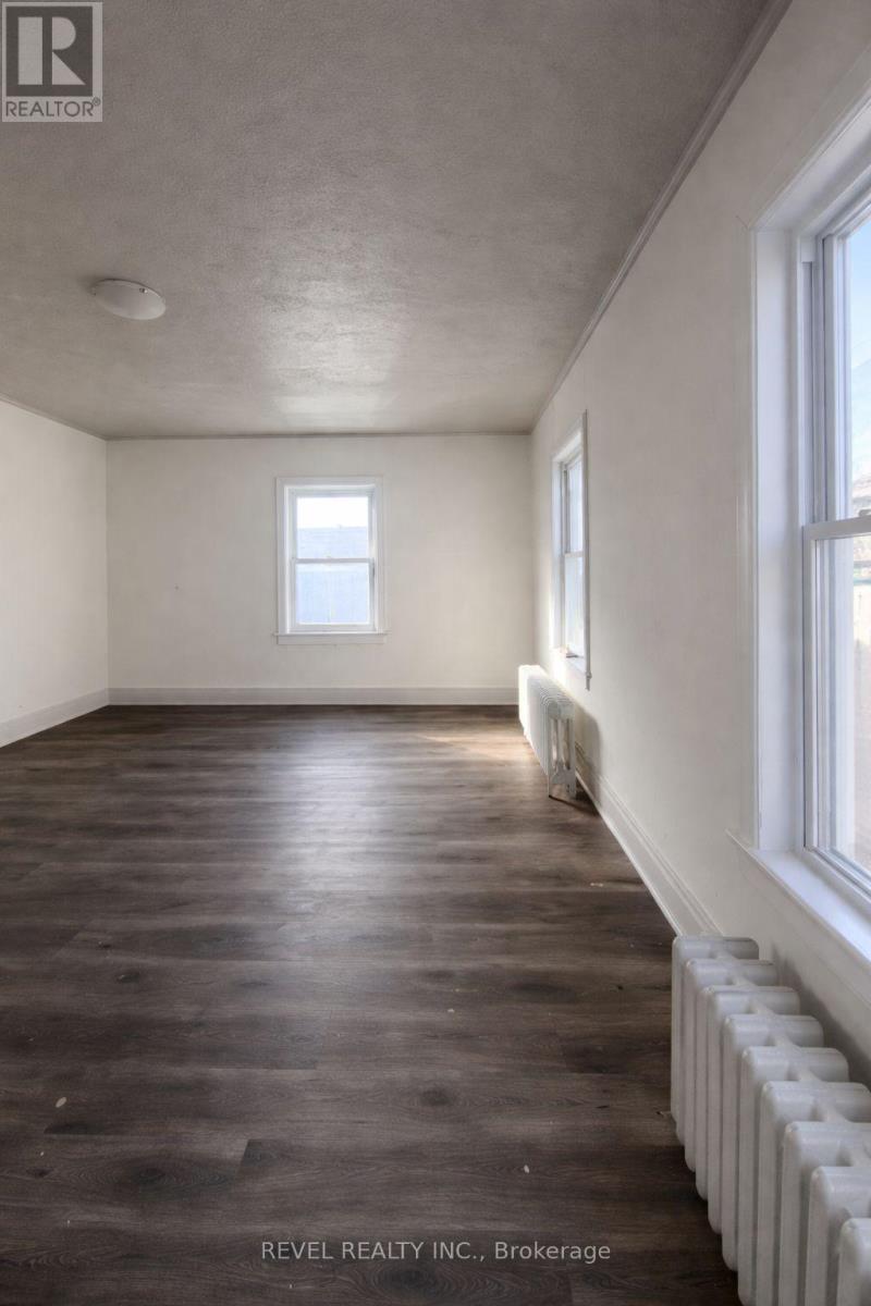 1 - 226 King Street, Welland, Ontario  L3B 3J7 - Photo 10 - X12826096