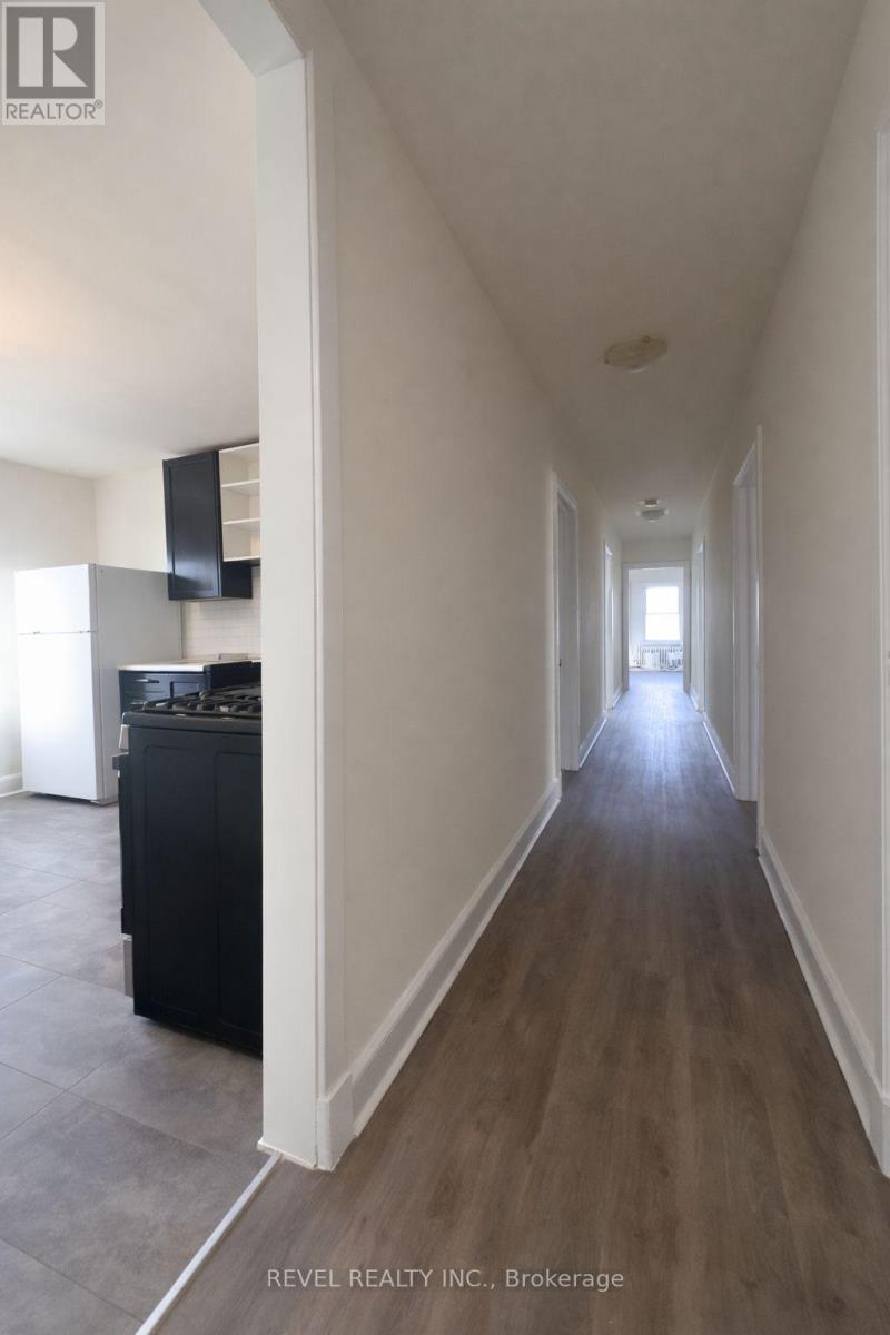 1 - 226 King Street, Welland, Ontario  L3B 3J7 - Photo 3 - X12826096