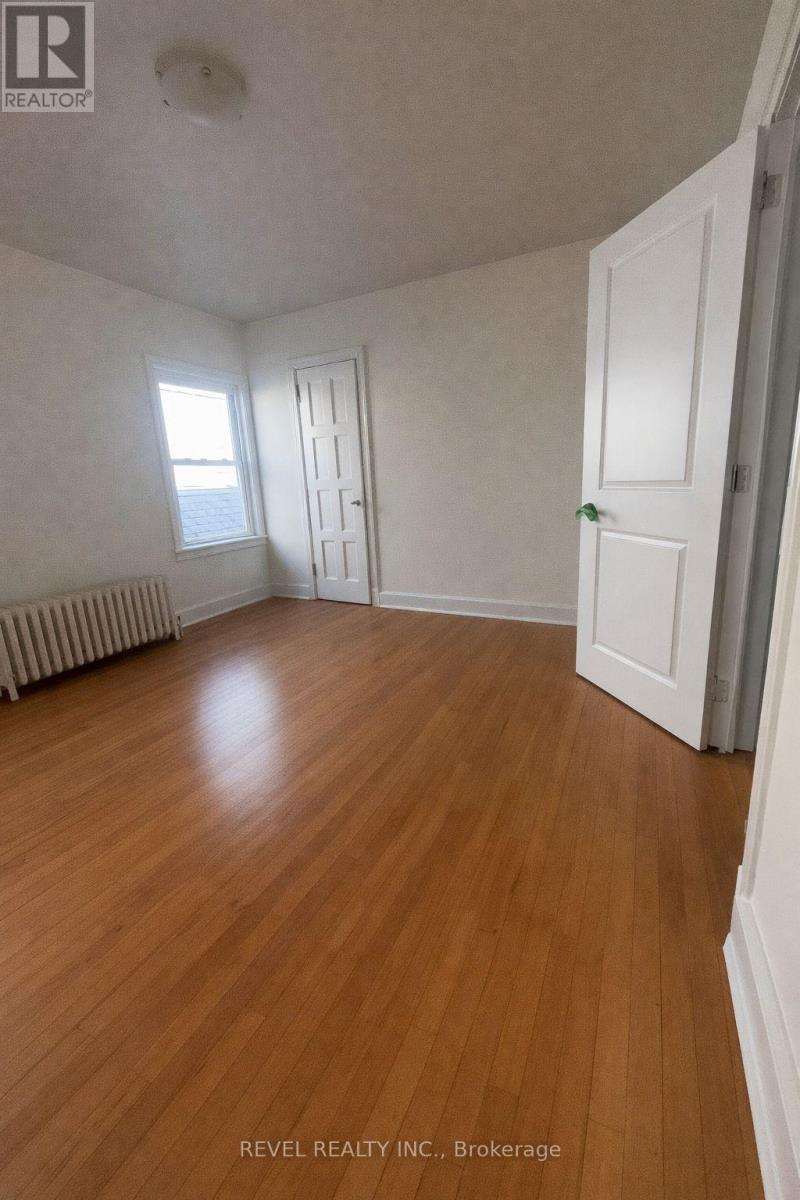 1 - 226 King Street, Welland, Ontario  L3B 3J7 - Photo 4 - X12826096