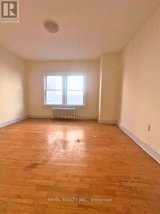 1 - 226 King Street, Welland, Ontario  L3B 3J7 - Photo 8 - X12826096