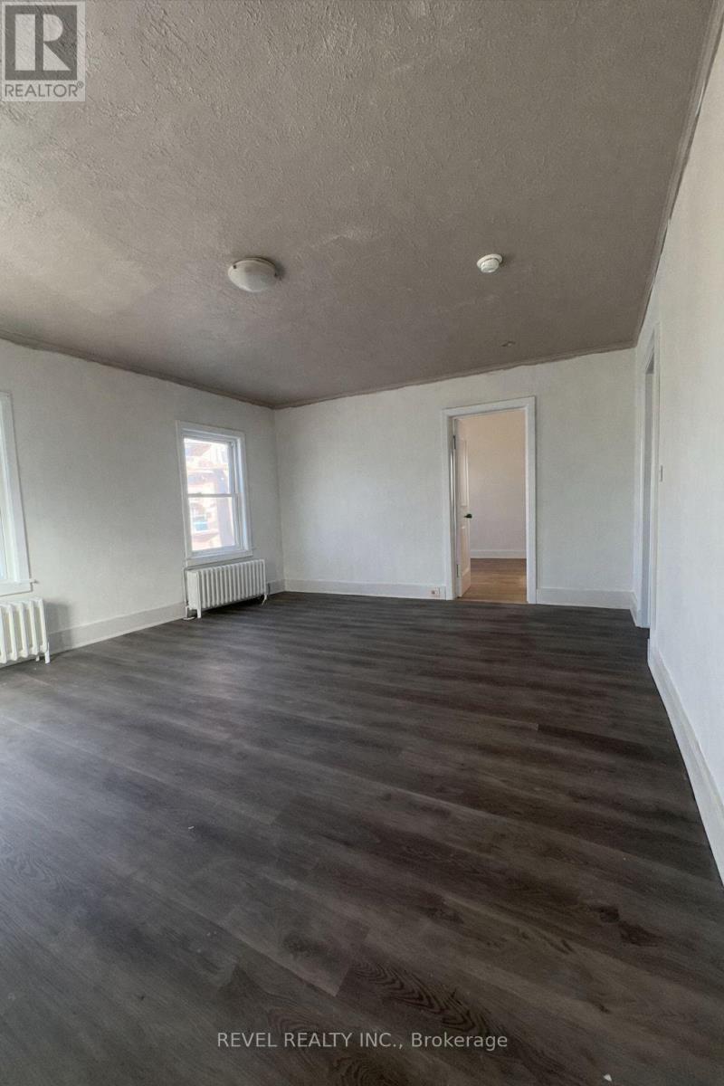 1 - 226 King Street, Welland, Ontario  L3B 3J7 - Photo 9 - X12826096