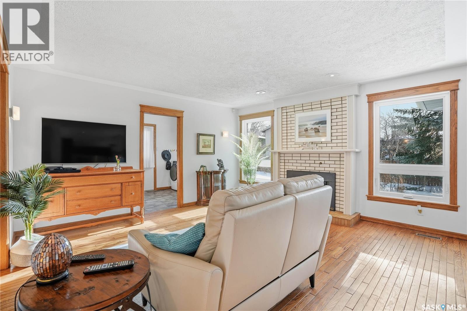 2423 Strathmore Place E, Regina, Saskatchewan  S4V 0Z1 - Photo 4 - SK029229