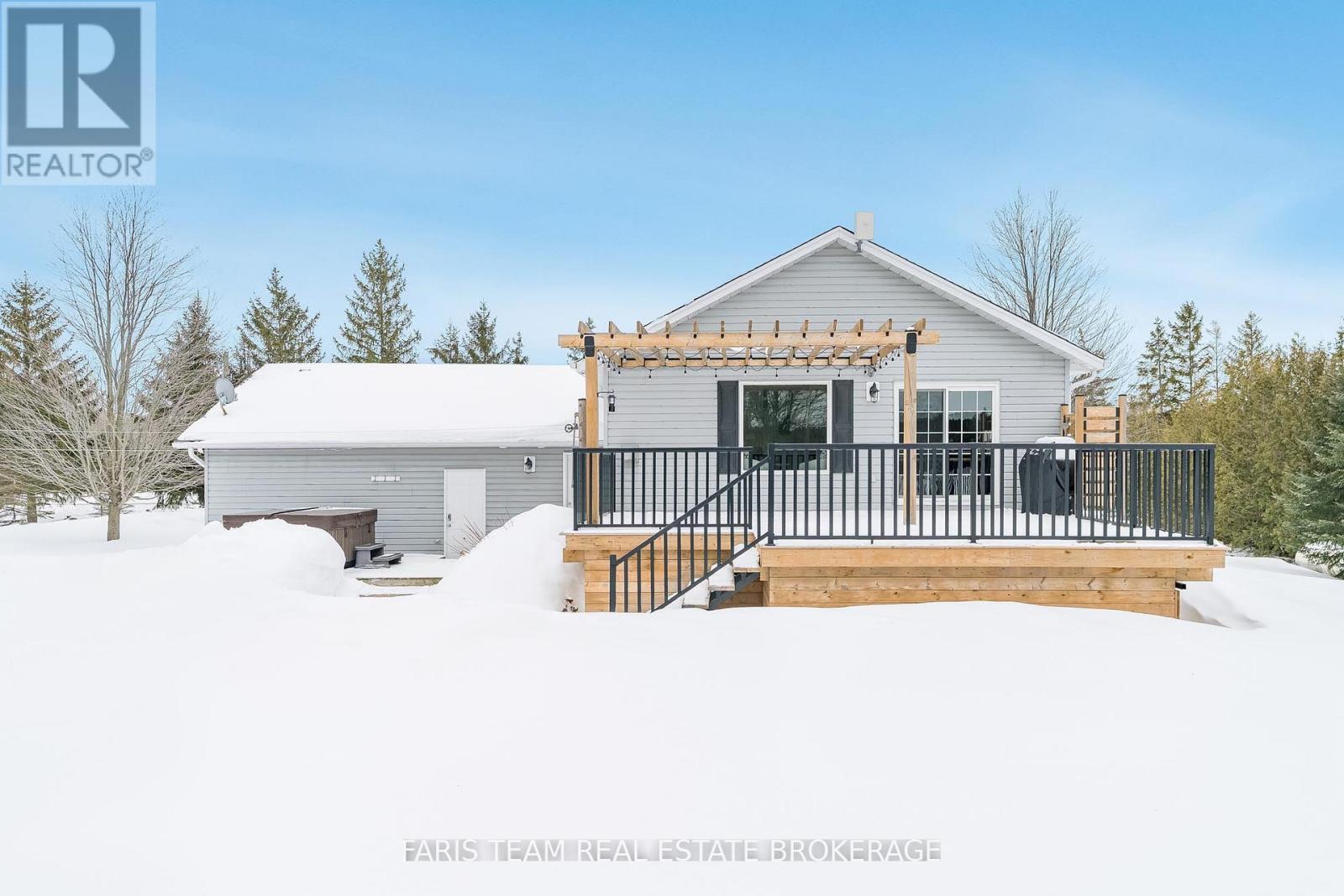 5518 25 Side Road, Essa, Ontario  L0M 1T0 - Photo 38 - N12817998