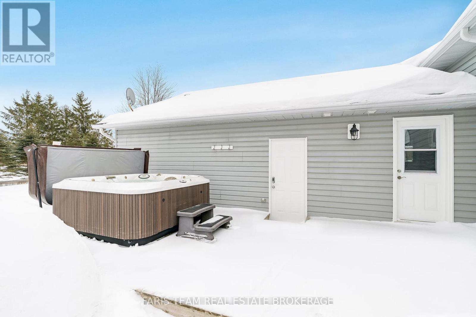 5518 25 Side Road, Essa, Ontario  L0M 1T0 - Photo 35 - N12817998