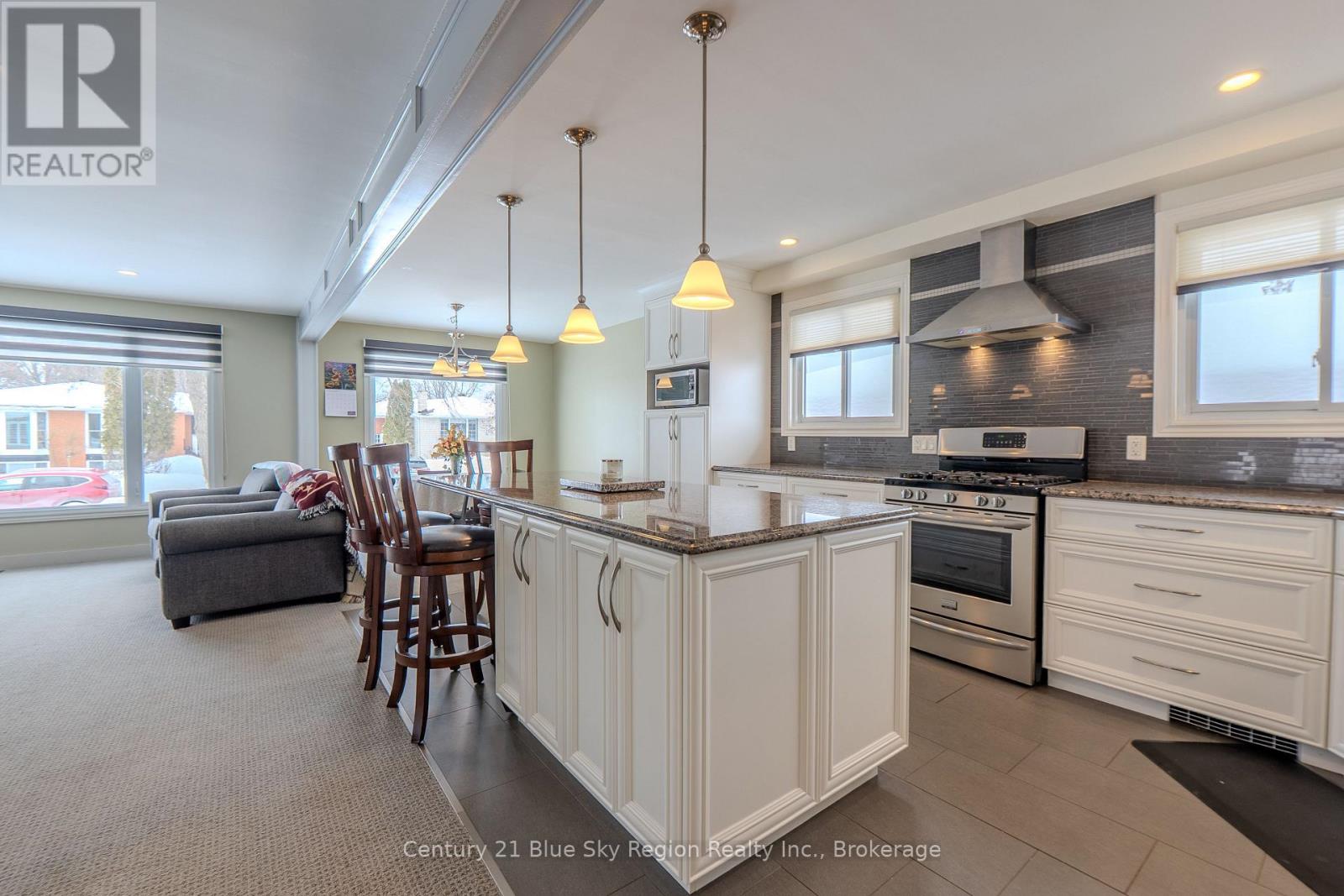 5 Knox Court, North Bay, Ontario  P1A 2P6 - Photo 9 - X12826362