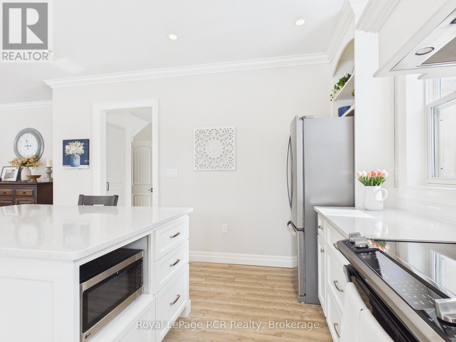 31 Walker Way, South Bruce Peninsula, Ontario  N0H 2G0 - Photo 13 - X12826194