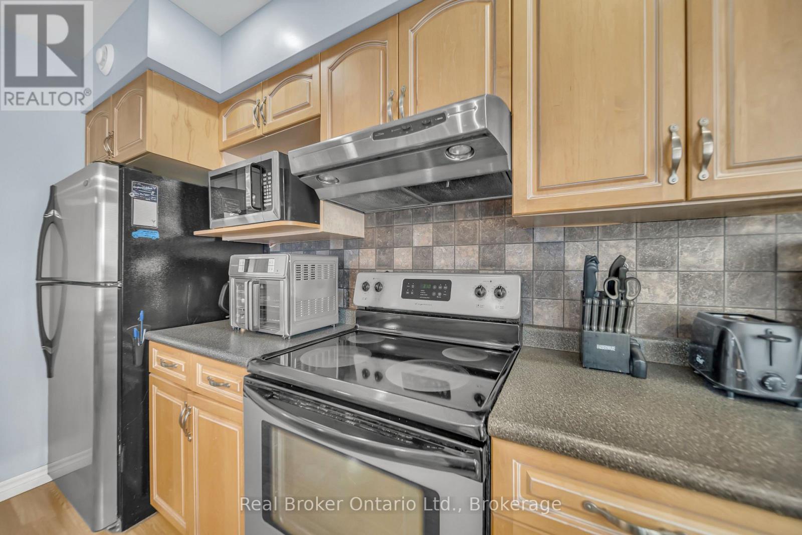 44611 Perth Line 86 Line, Huron East, Ontario  N4W 3G6 - Photo 17 - X12826386