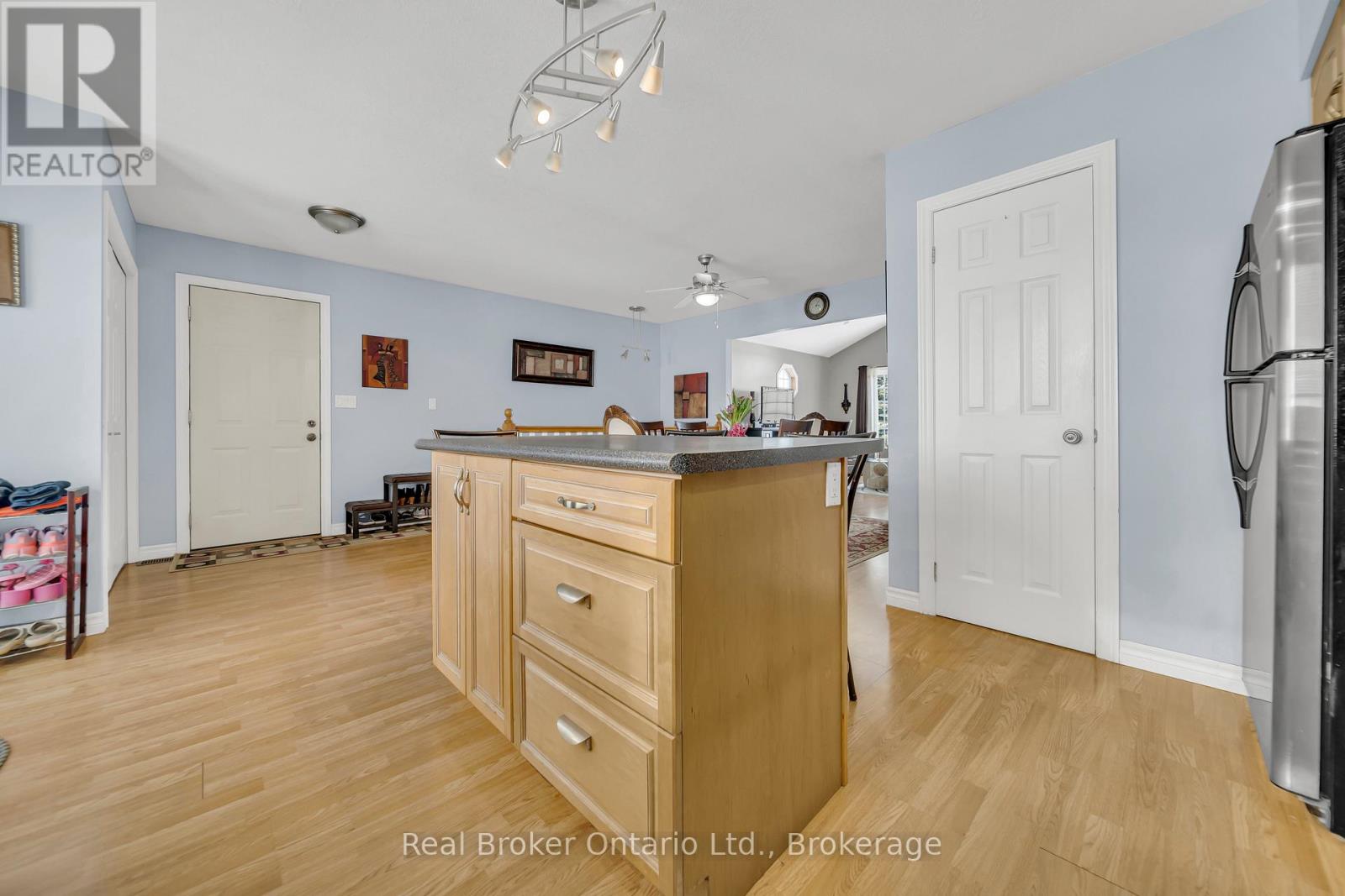 44611 Perth Line 86 Line, Huron East, Ontario  N4W 3G6 - Photo 18 - X12826386