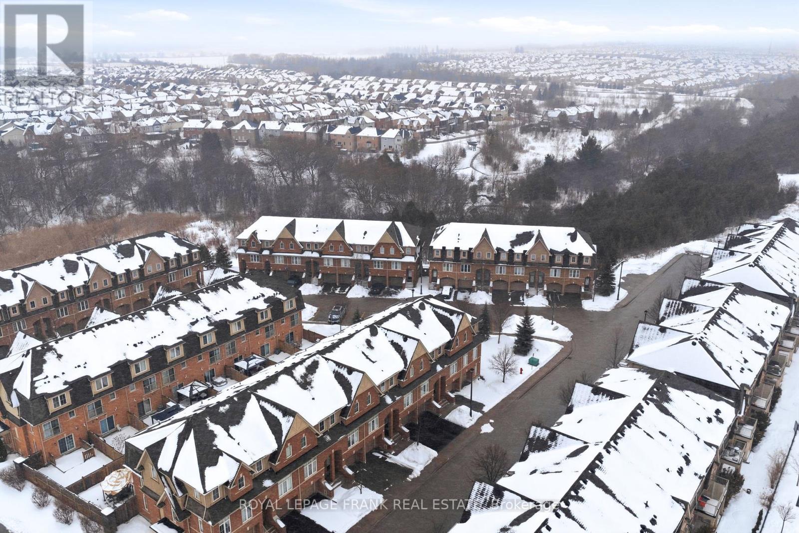 56 - 11 Burtonbury Lane, Ajax, Ontario L1Z 0L3 - Photo 2 - E12826110