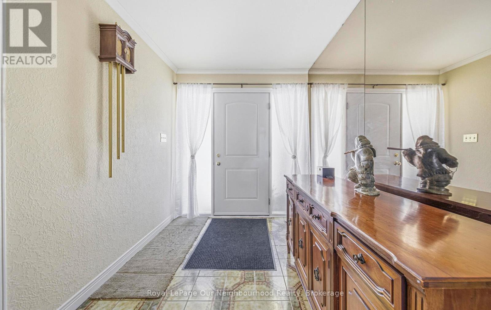 81 Marica Avenue, Oshawa, Ontario  L1G 3G9 - Photo 4 - E12826134