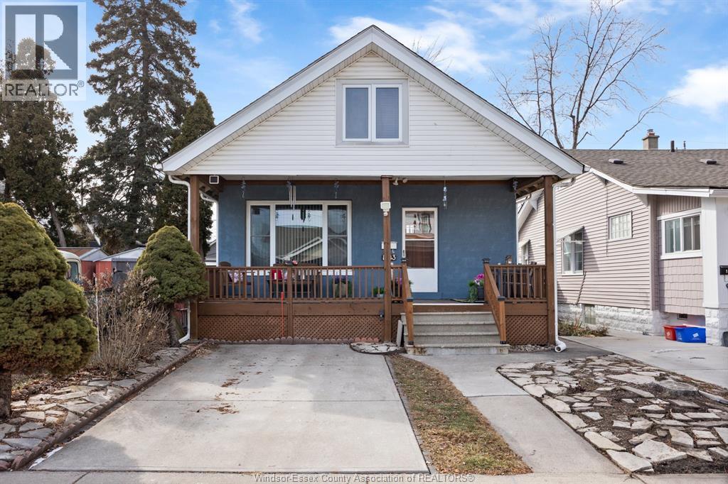 1483 Lillian, Windsor, Ontario N8X 4A7 - Photo 1 - 26004139