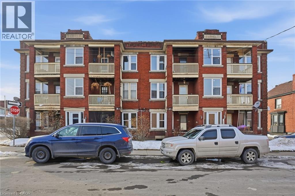 1 Fairholt Road N Unit# 10, Hamilton, Ontario  L8M 2S9 - Photo 3 - 40807056