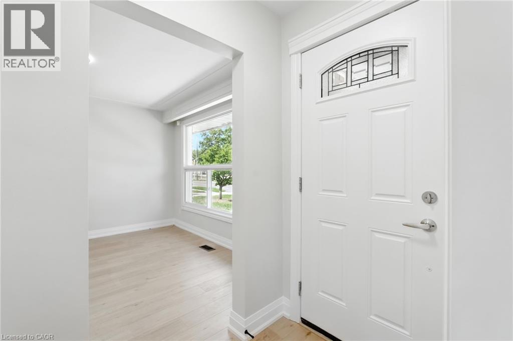 929 Upper Ottawa Street, Hamilton, Ontario  L8T 3V6 - Photo 3 - 40807942