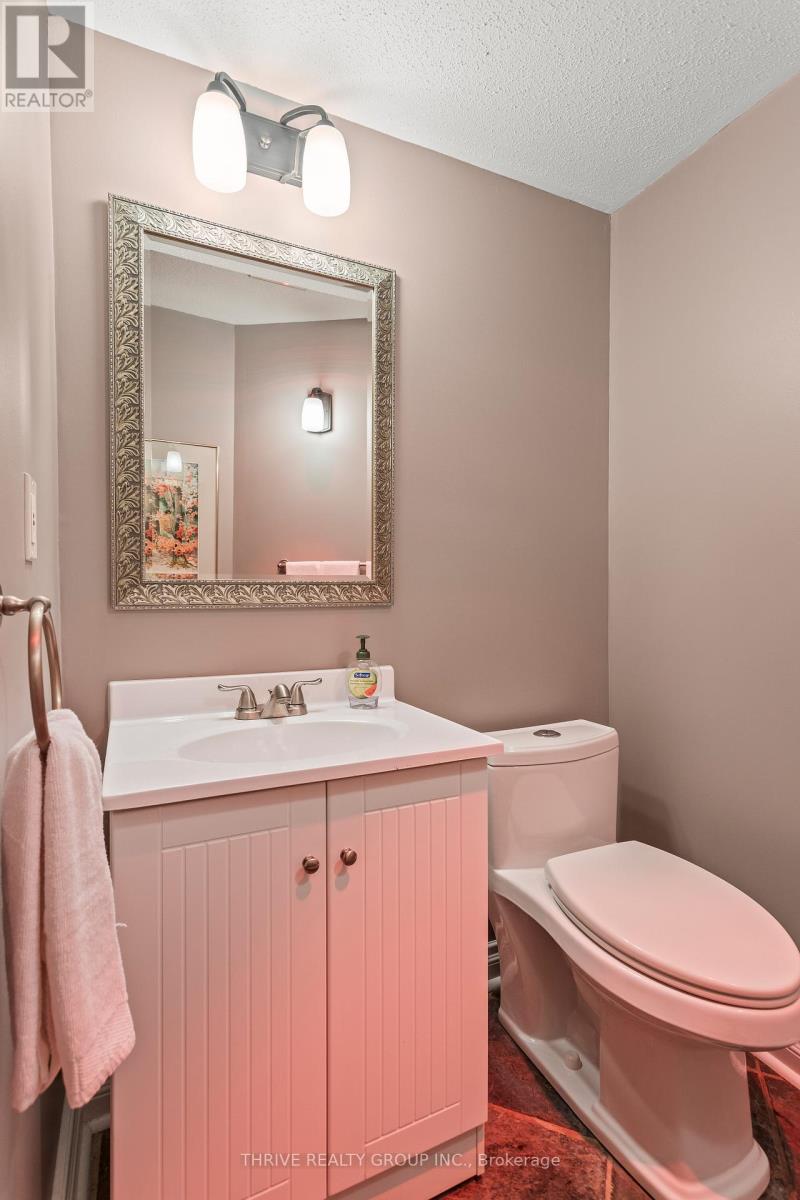 12 - 6 Cadeau Terrace, London South, Ontario  N6K 4W6 - Photo 40 - X12826176