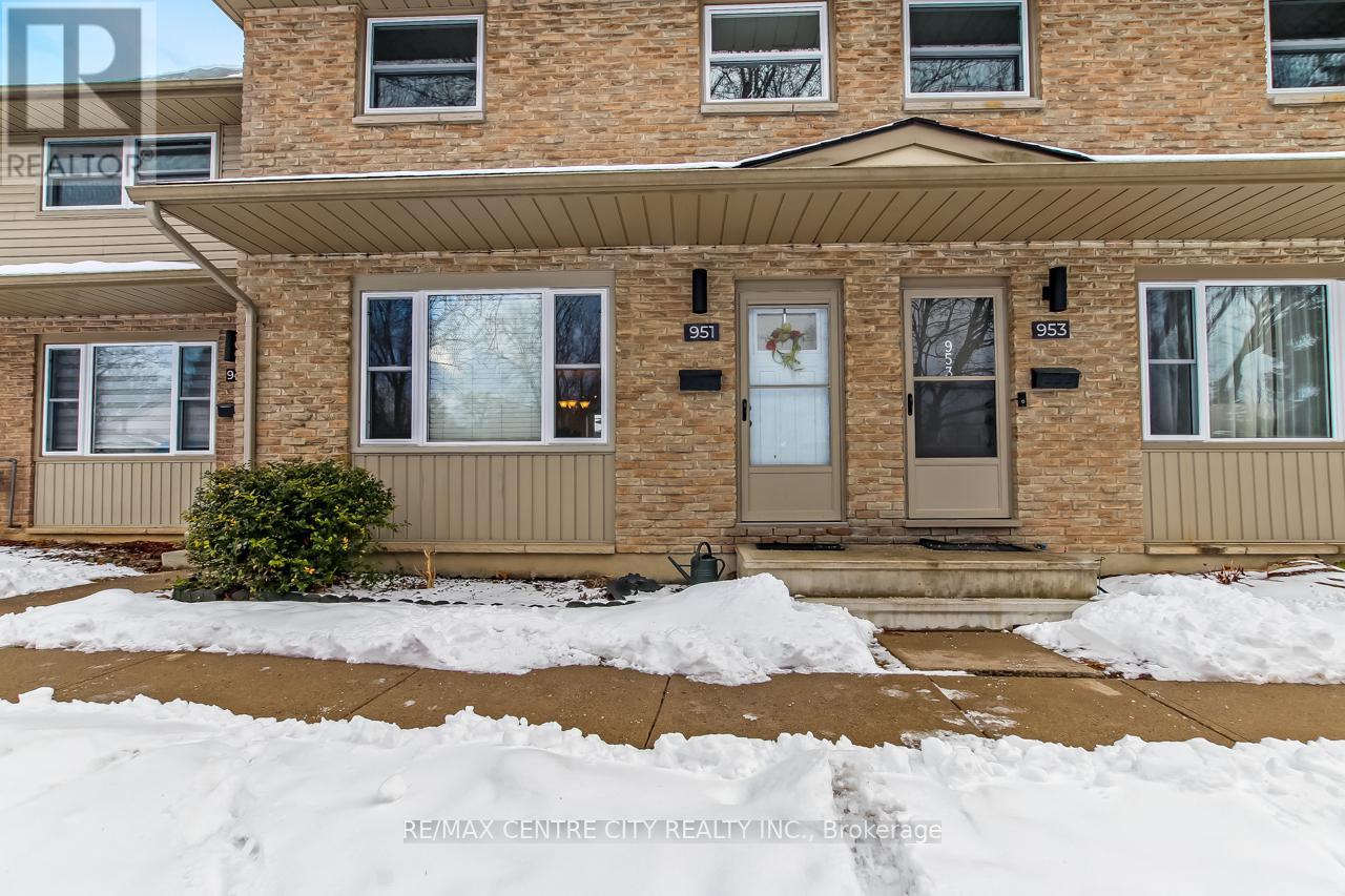951 Notre Dame Drive, London South, Ontario  N6J 3C3 - Photo 1 - X12826184