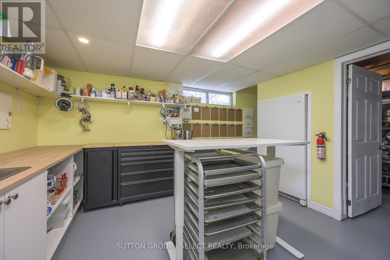 15342 Plover Mills Road, Middlesex Centre, Ontario  N0M 2A0 - Photo 20 - X12826202